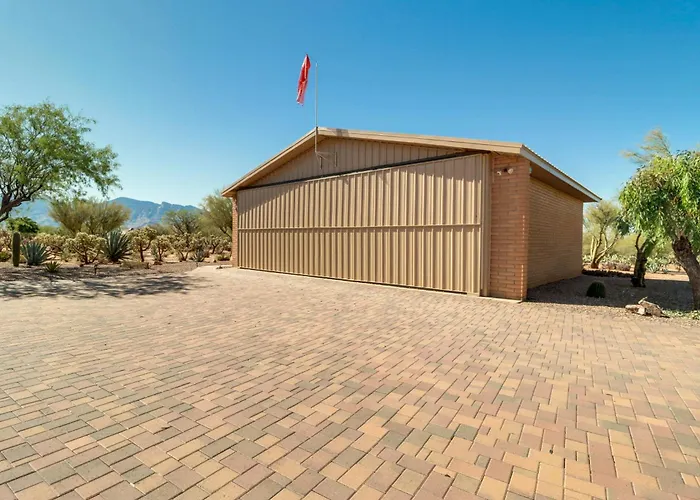 Dom wakacyjny Oro Valley Airpark Estate W/ Pool & Mtn Views *